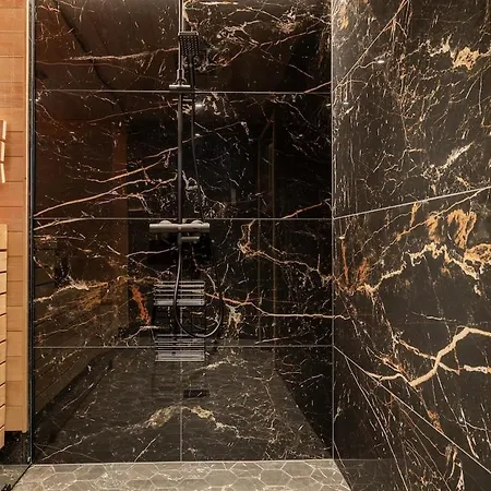 Hormistonjaenkae By Hi Yllaes