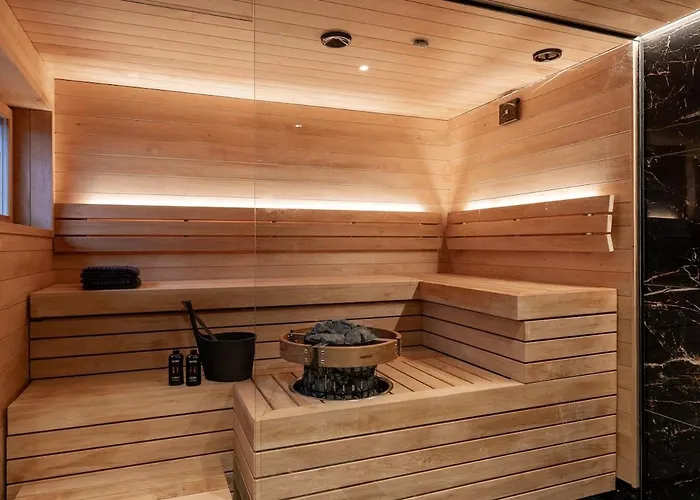 Hormistonjaenkae By Hi Yllaes