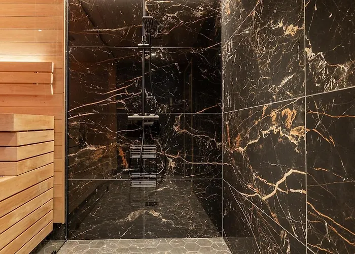 Hormistonjaenkae By Hi Yllaes